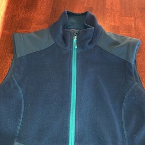 ☀️2 for $10☀️ REI fleece vest